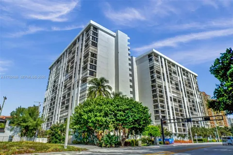 $795,000 | 1901 North Ocean Boulevard, Unit 8B, Fort Lauderdale, FL 33305