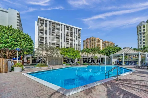$795,000 | 1901 North Ocean Boulevard, Unit 8B, Fort Lauderdale, FL 33305