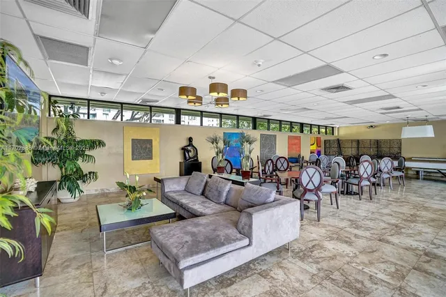 $835,000 | 1901 North Ocean Boulevard, Unit 8B, Fort Lauderdale, FL 33305