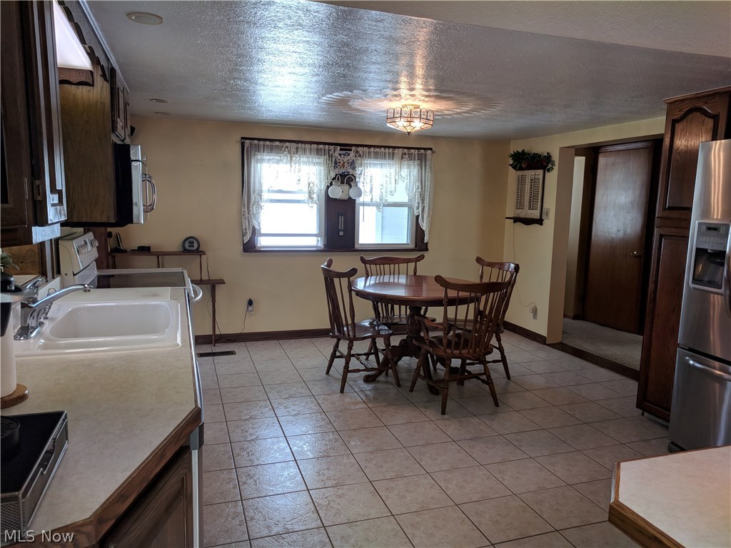 3794 East Waterloo Road Akron, OH 44312 - Photo 13 of 32