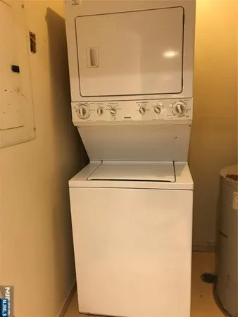 $3,300 | 105 State Street, Unit 1H, Hackensack, NJ 07601