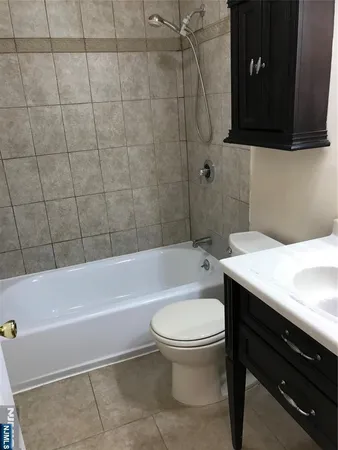 $3,300 | 105 State Street, Unit 1H, Hackensack, NJ 07601