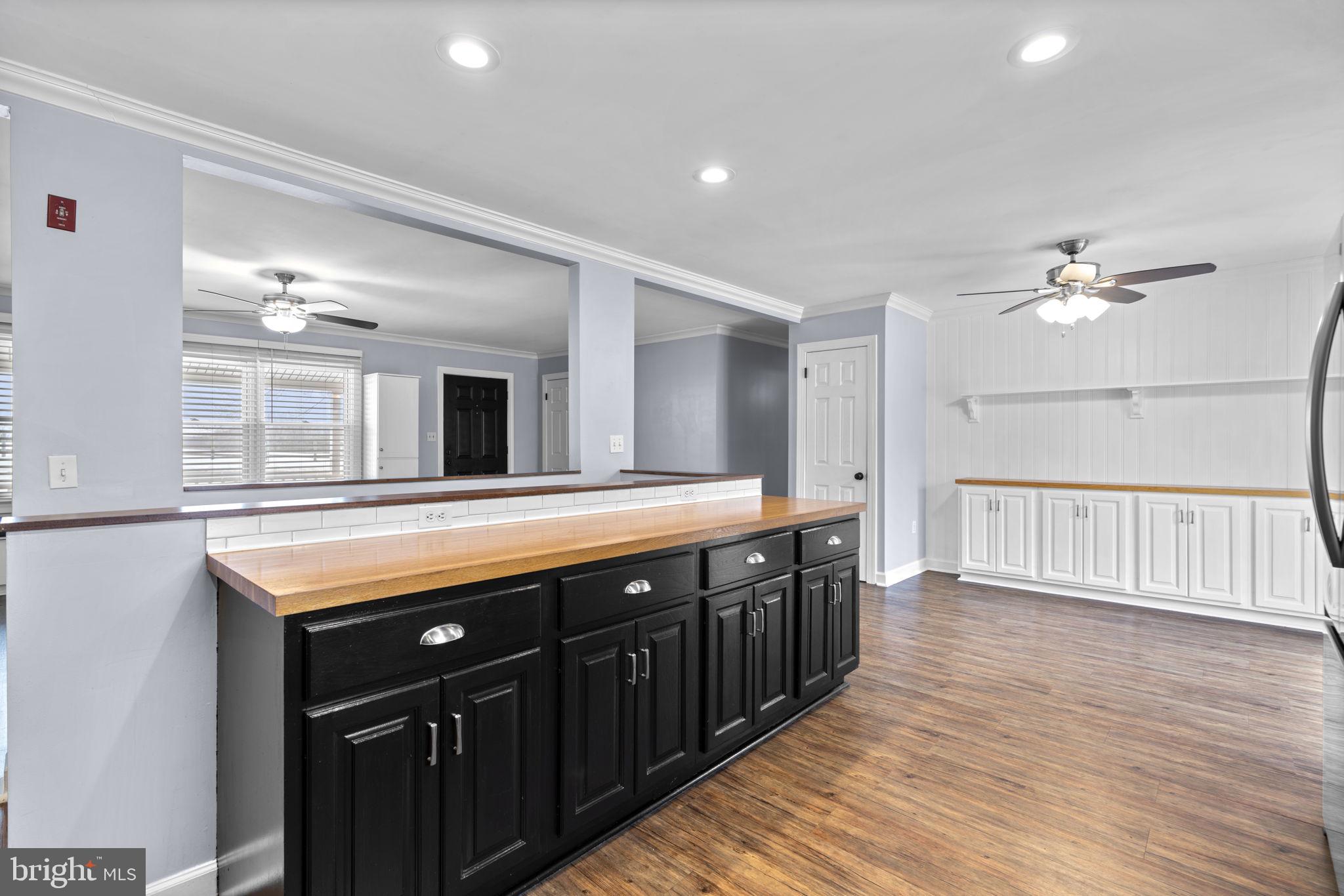 5803 Woodbine Road Woodbine, MD 21797 - Photo 6 of 41 Kitchen