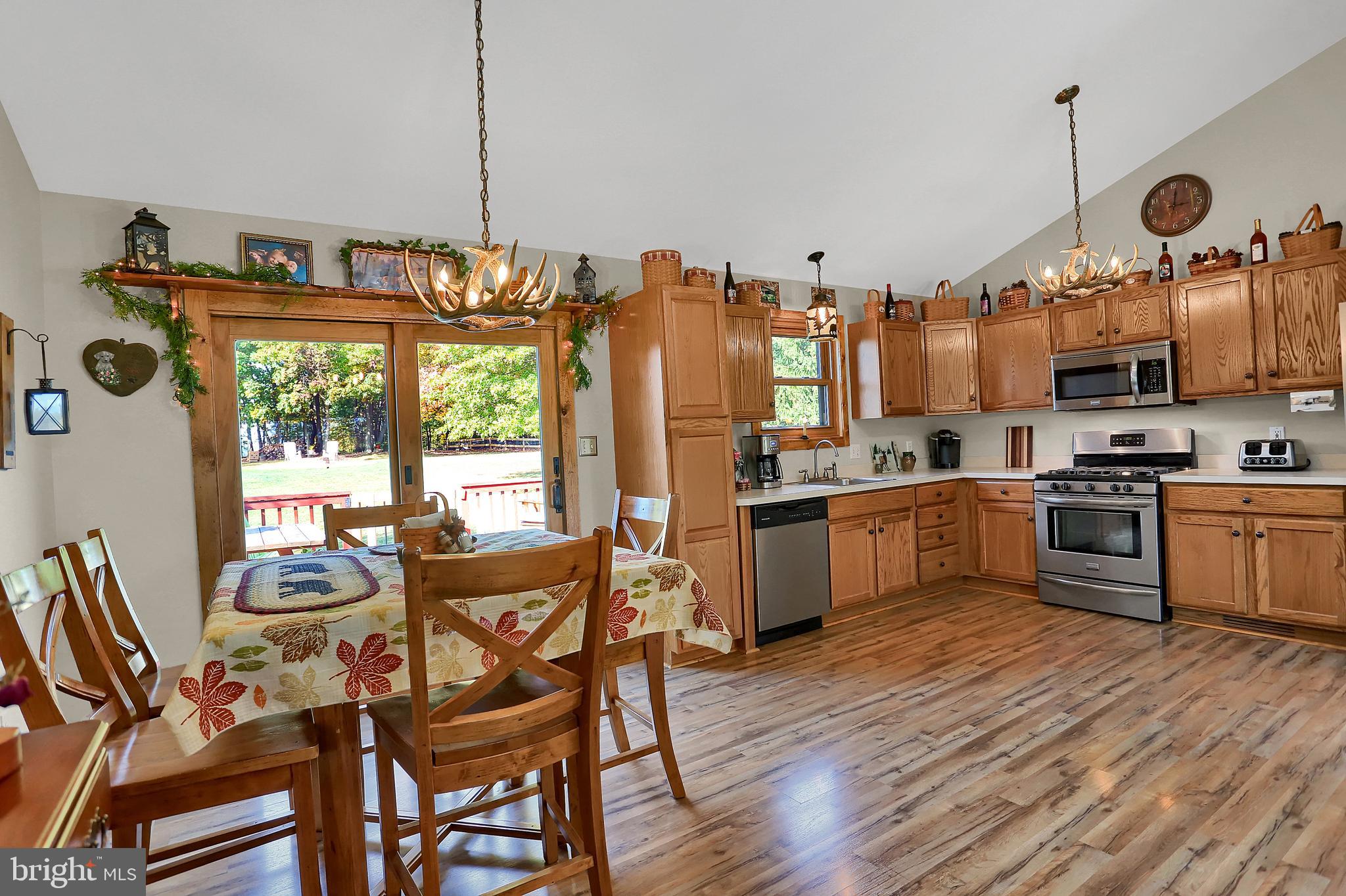 4427 Walters Hatchery Road Spring Grove, PA 17362 - Photo 11 of 41