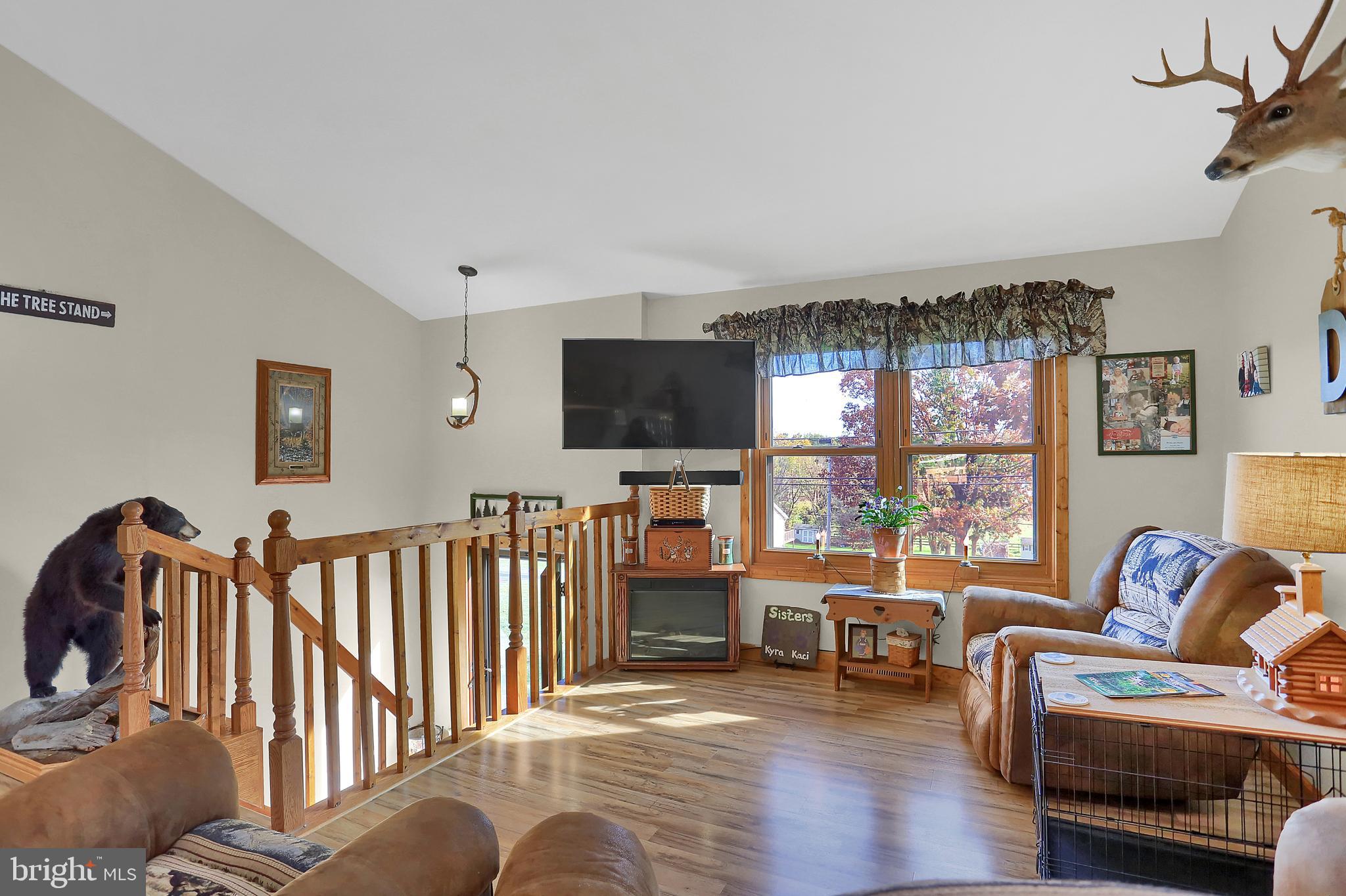 4427 Walters Hatchery Road Spring Grove, PA 17362 - Photo 5 of 41