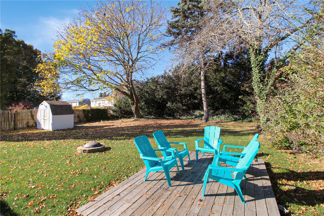 17 Wood Road Middletown, RI 02842 - Photo 22 of 25