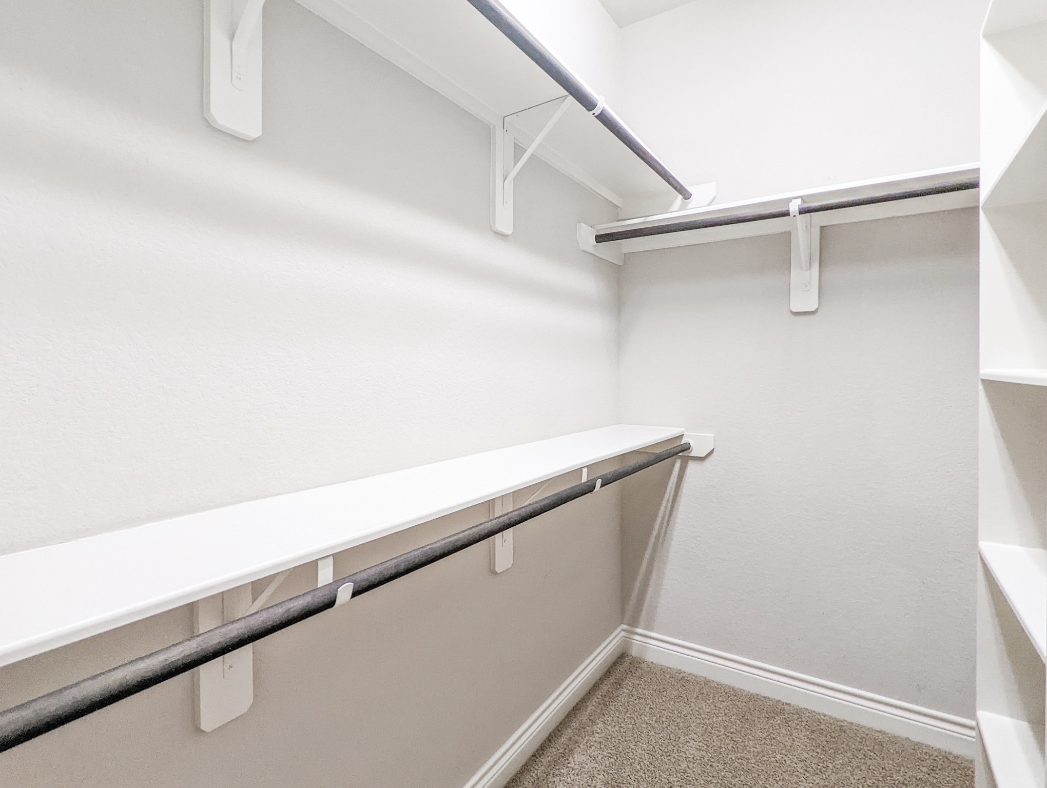 5323 Kiam Street Houston, TX 77007 - Photo 22 of 28 a close view of closet