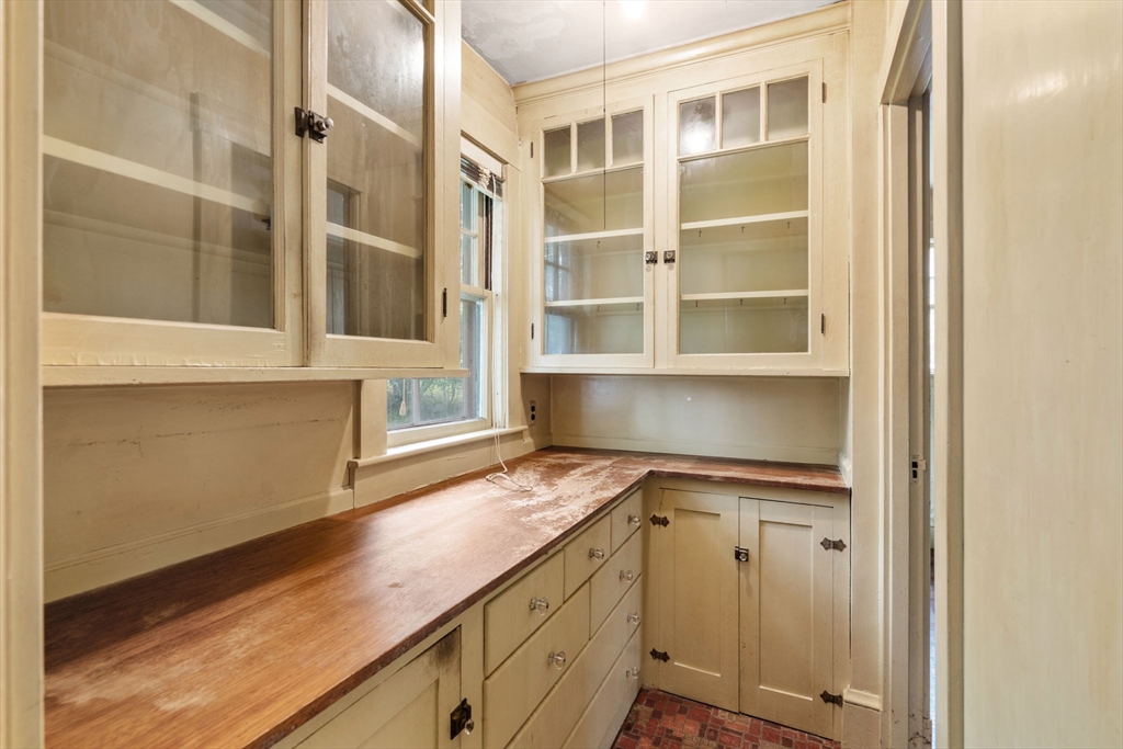 20 Scott Road Belmont, MA 02478 - Photo 7 of 20