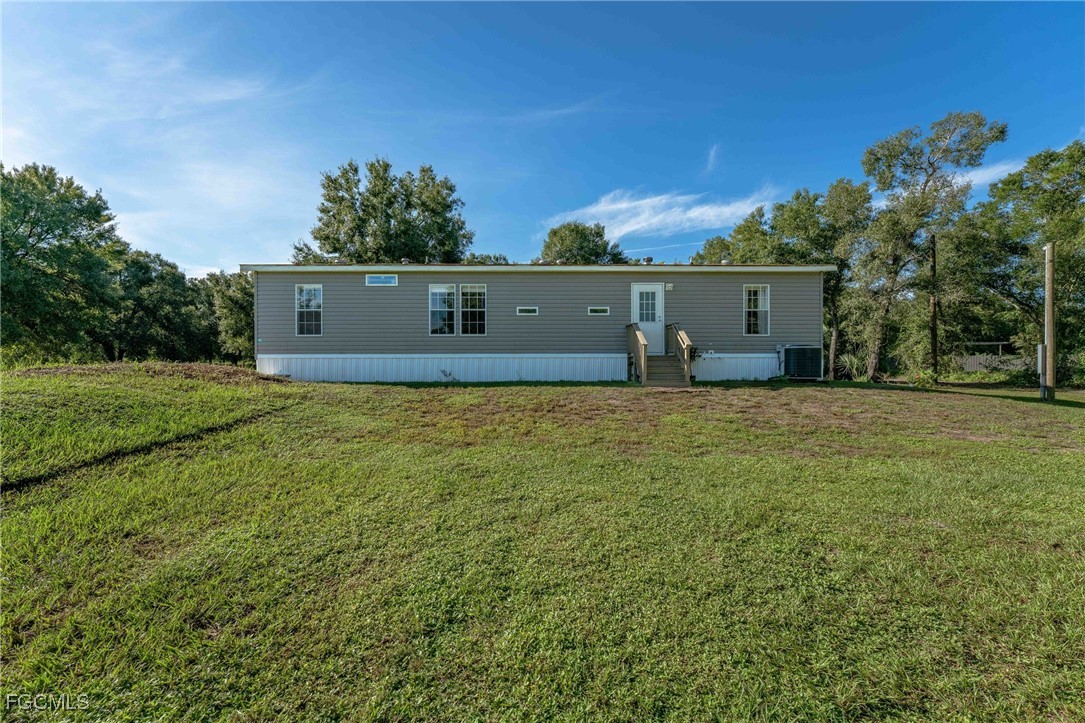 1910 Evans Road LaBelle, FL 33935 - Photo 31 of 43 Gallery Image 31