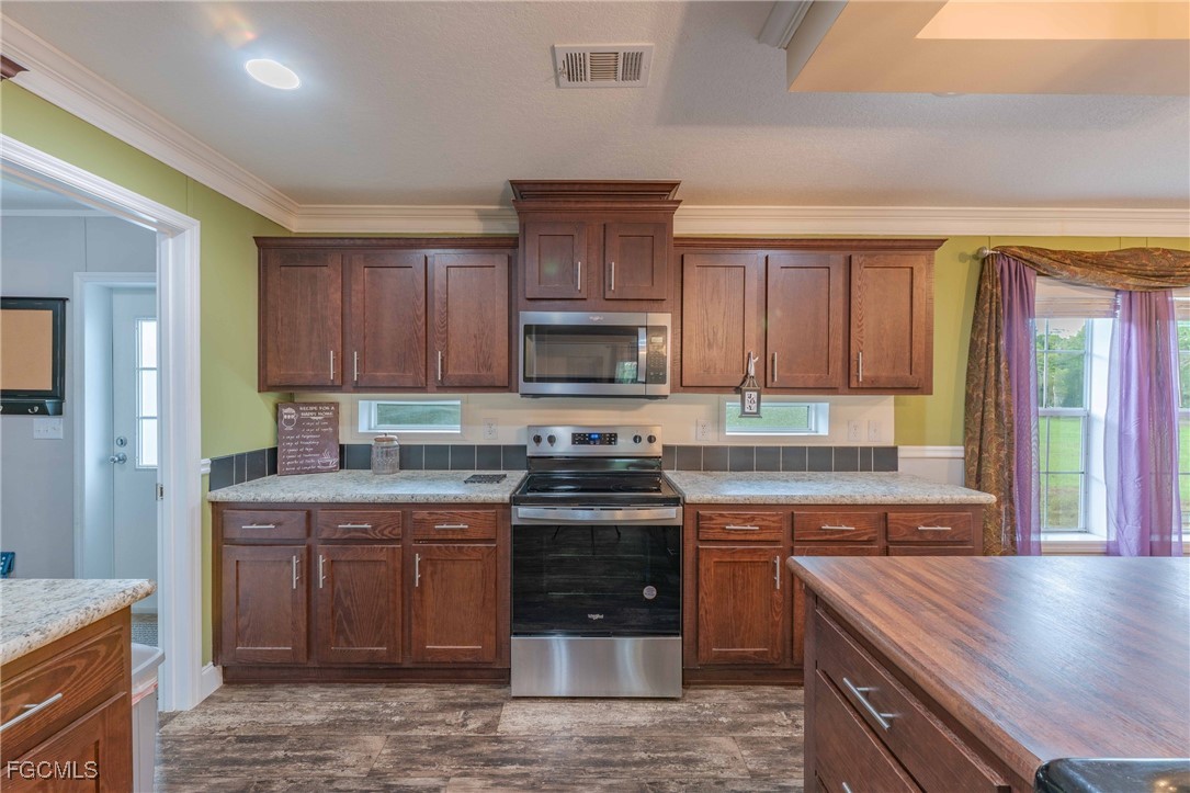 1910 Evans Road LaBelle, FL 33935 - Photo 10 of 43 Gallery Image 10