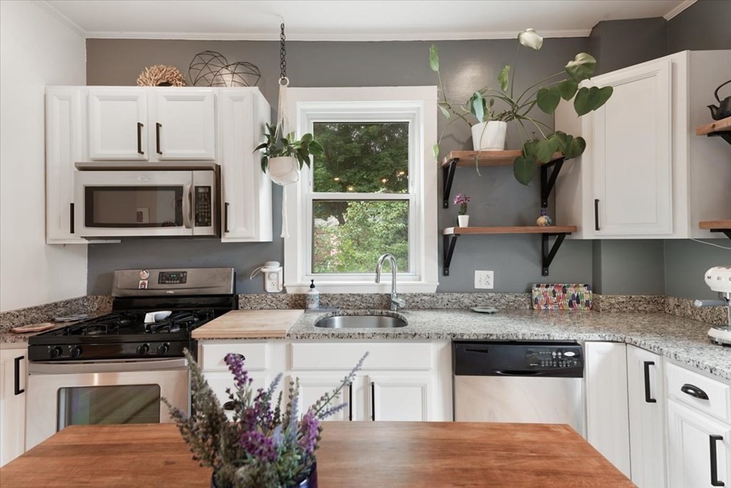 110 Glendower Road Boston, MA 02131 - Photo 17 of 41 Gallery Image 17
