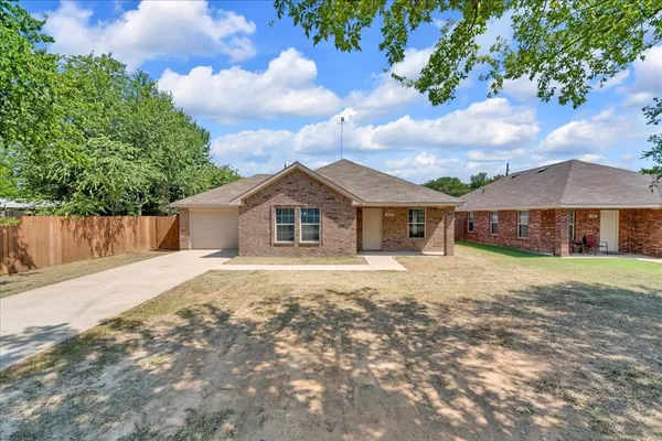 $1,800 | 808 Southwest 24th Street, Mineral Wells, TX 76067