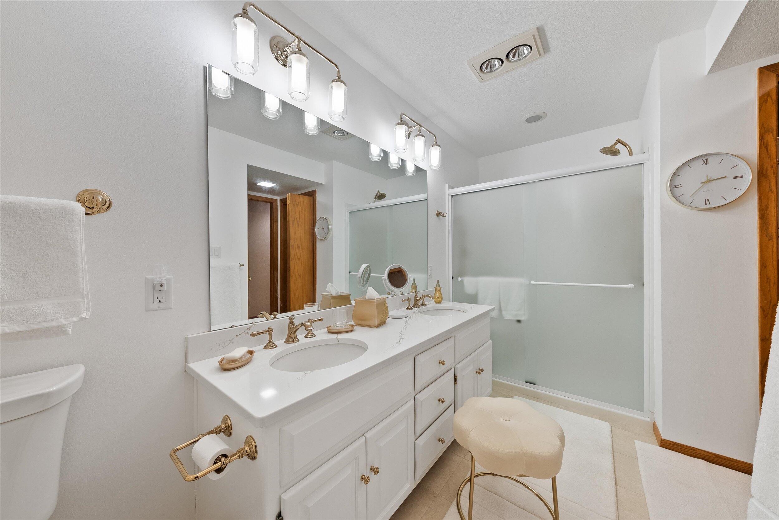 1089 Creeks Cross Road, Unit 2B Kohler, WI 53044 - Photo 12 of 28 21-Bathroom