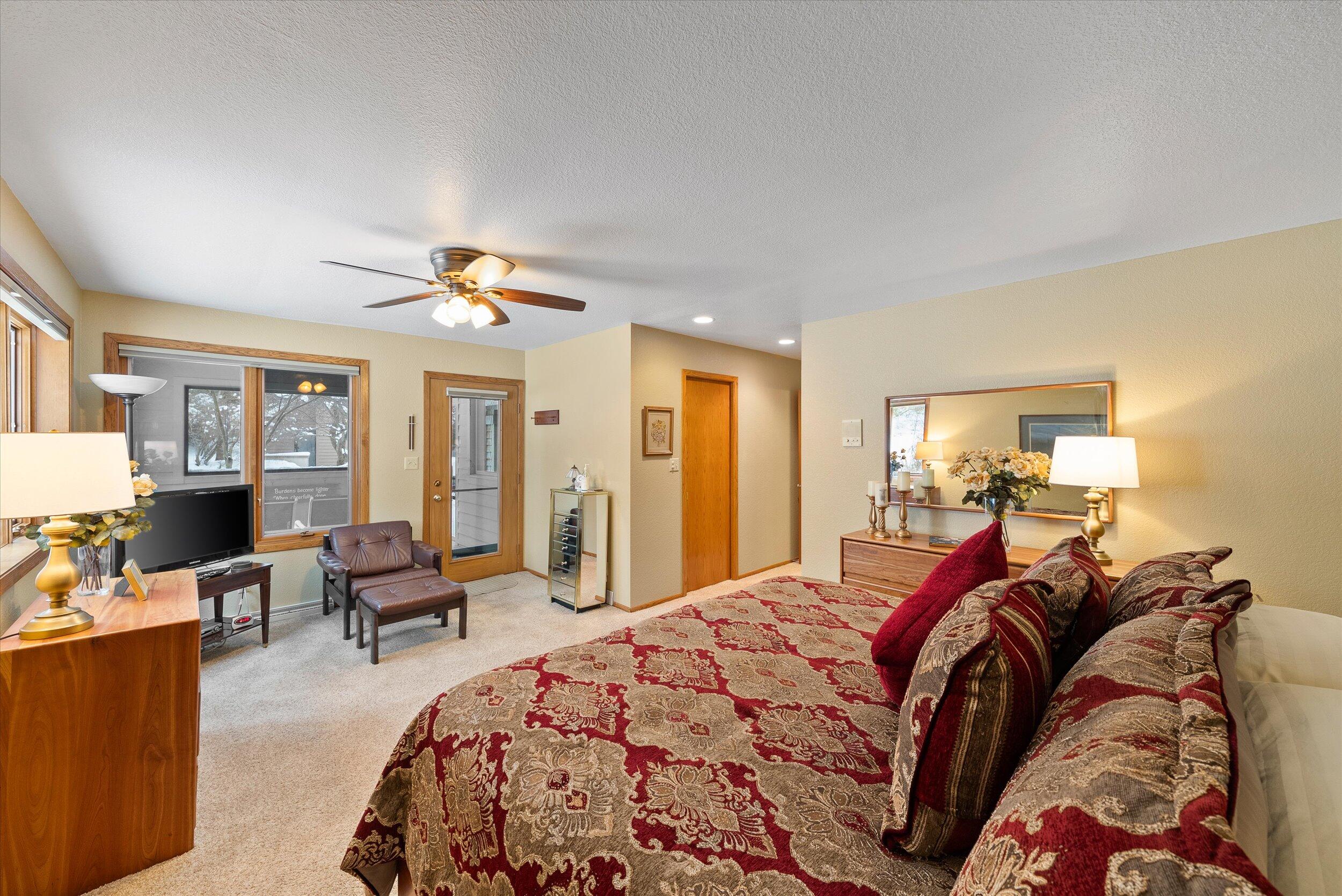 1089 Creeks Cross Road, Unit 2B Kohler, WI 53044 - Photo 10 of 28 17-Bedroom