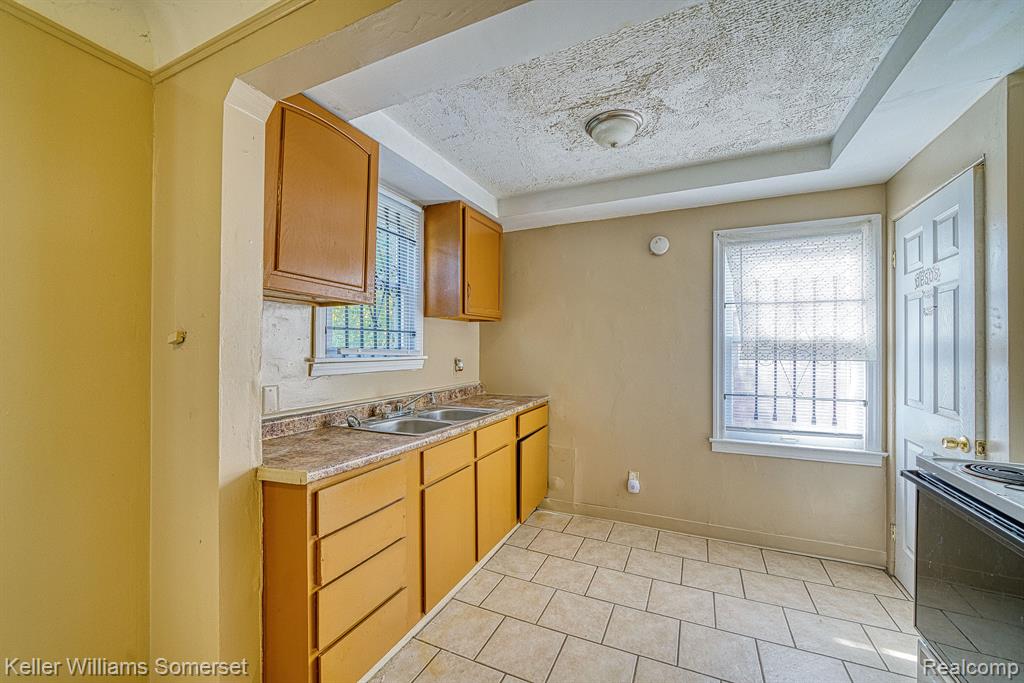 7760 Evergreen Road Detroit, MI 48228 - Photo 10 of 20
