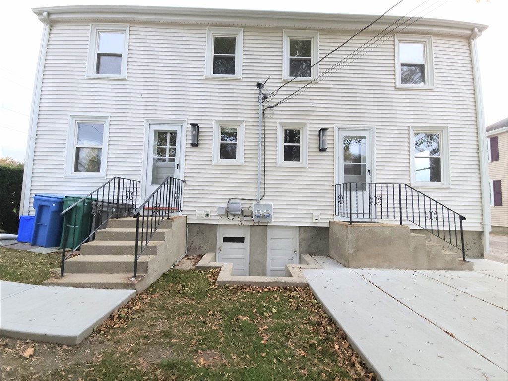 1 Shangri-La Lane Middletown, RI 02842 - Photo 4 of 21