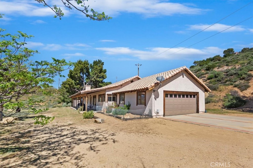 9060 Yucca Hills Road Agua Dulce, CA 91390 - Photo 3 of 44