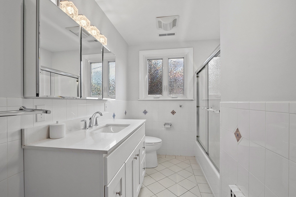 41 Webster Road Lexington, MA 02421 - Photo 24 of 32