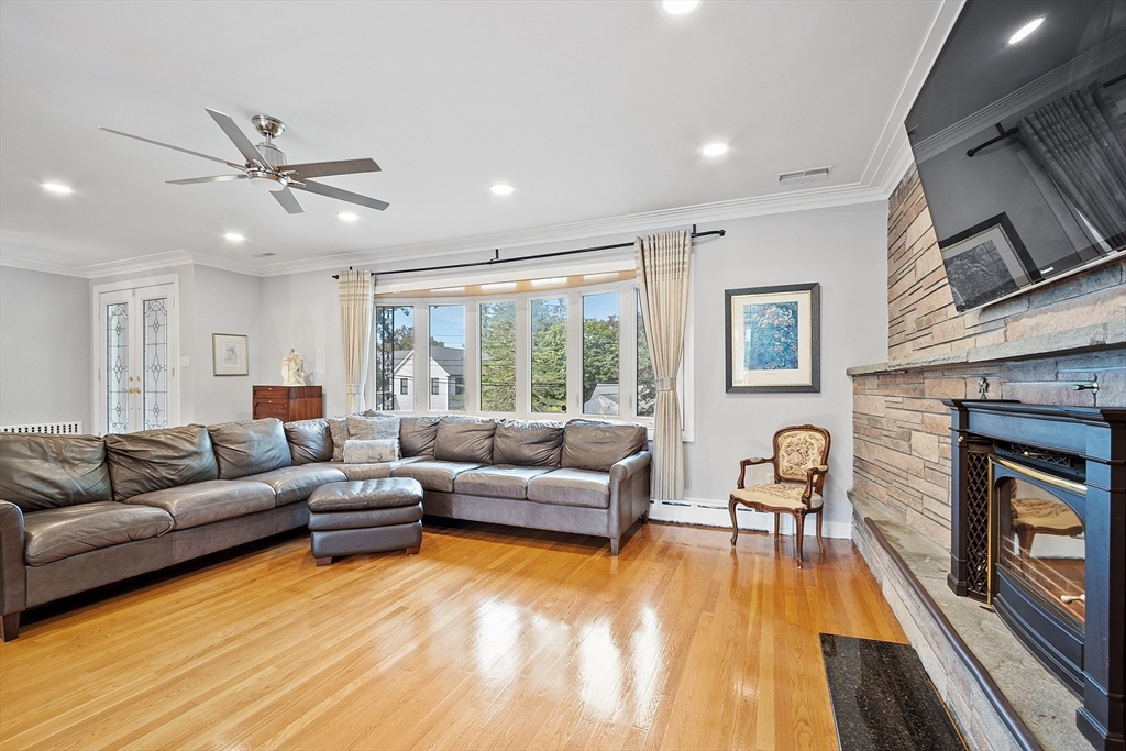 41 Webster Road Lexington, MA 02421 - Photo 7 of 32