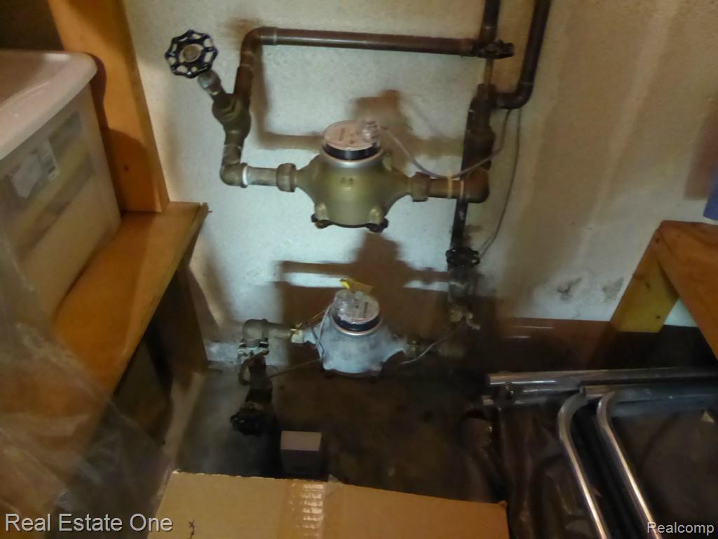 755 Baylor Road Rochester, MI 48309 - Photo 33 of 40 Baylor 041.jpg