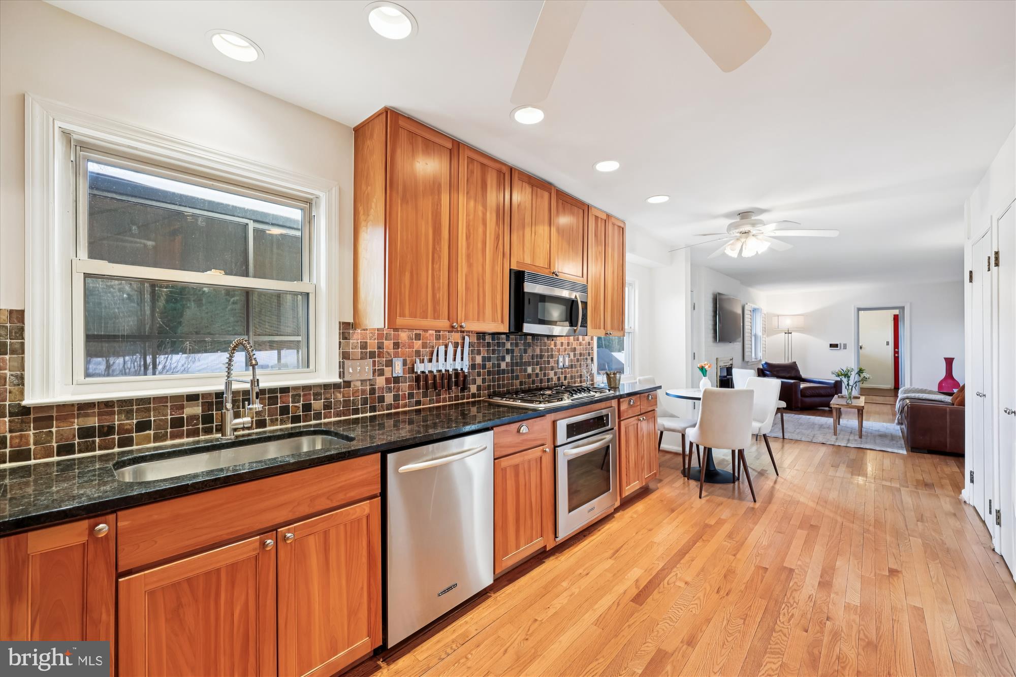 9304 Bells Mill Road Potomac, MD 20854 - Photo 20 of 74 Kitchen View