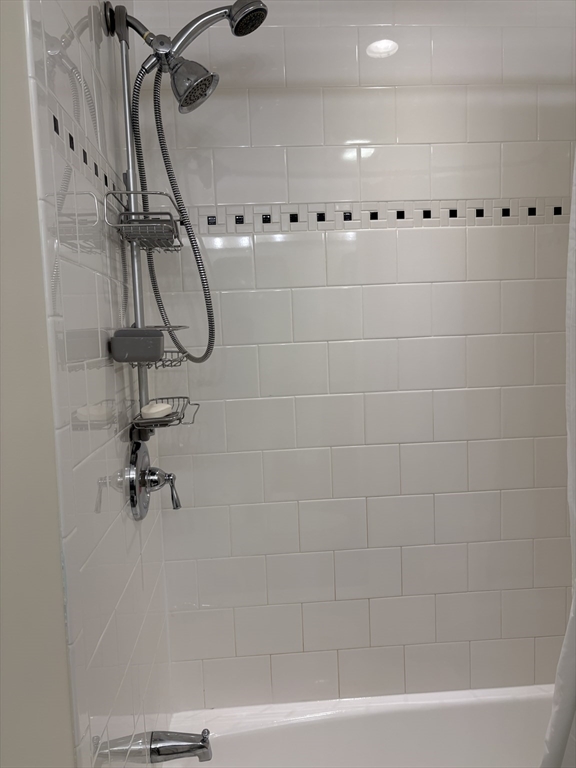 2 Summit Drive, Unit 41 Wakefield, MA 01880 - Photo 12 of 20