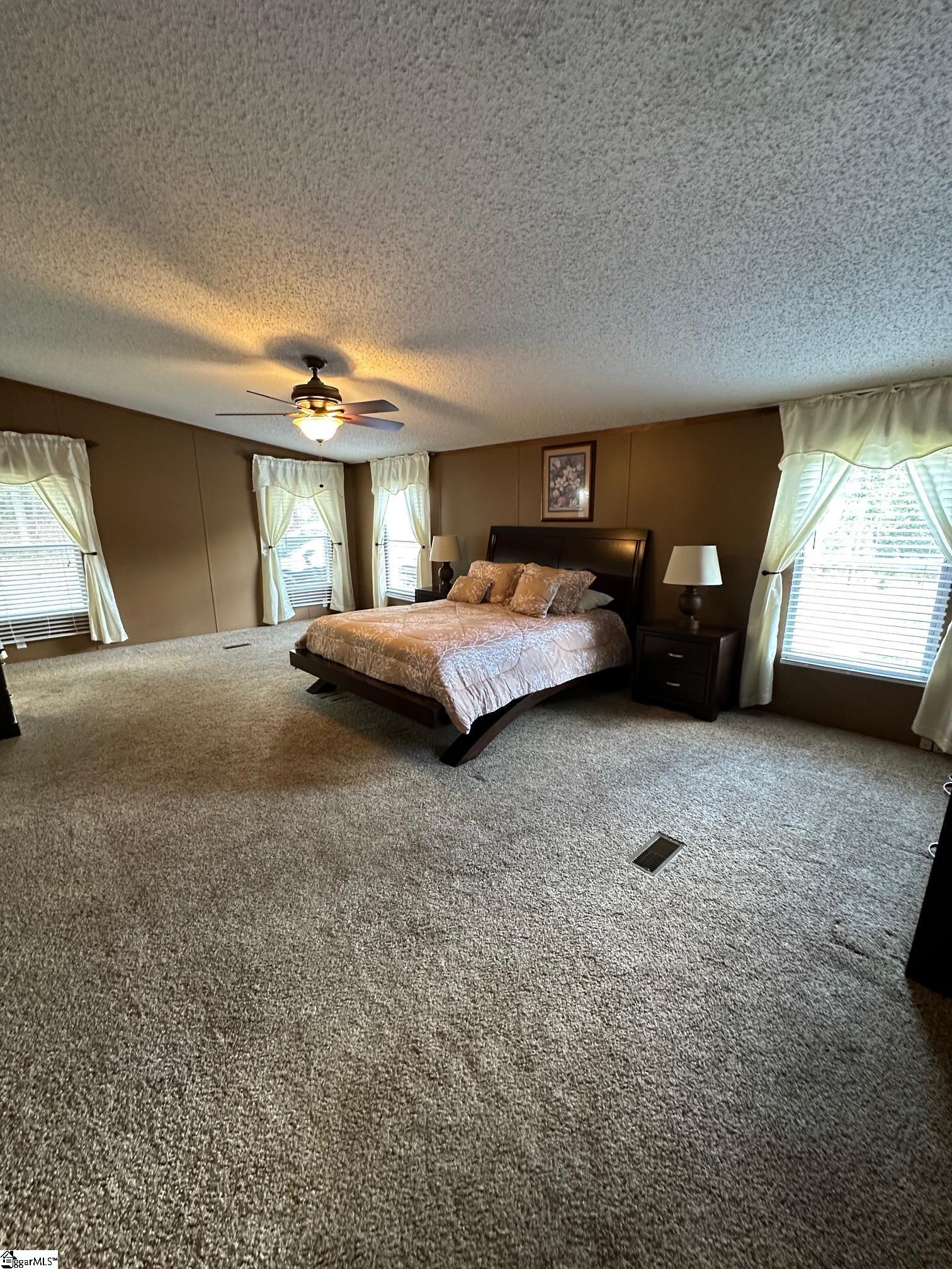 207 Elijah Simmons Road Woodruff, SC 29388 - Photo 14 of 33