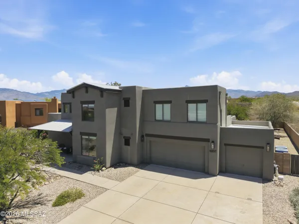 $724,900 | 10017 South Placita Notable, Vail, AZ 85641