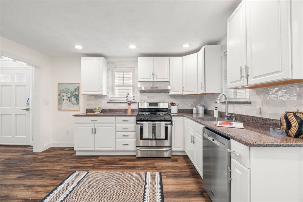 16 Pitman Street, Unit 16 Somerville, MA 02143 - Photo 5 of 17