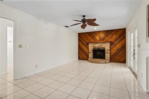$325,000 | 1949 Dupont Court, Deltona, FL 32725