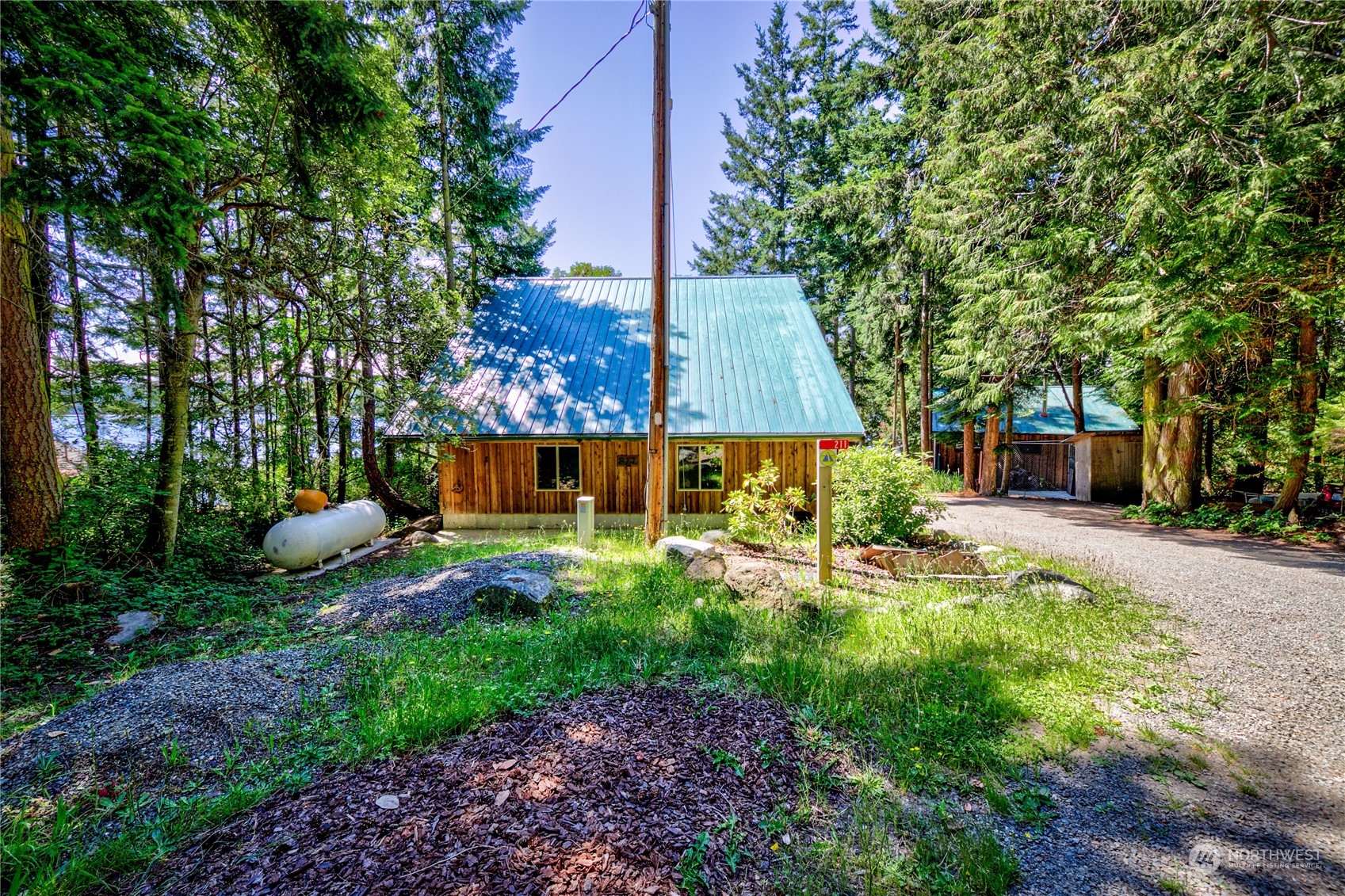 211 Madrona Road Nordland, WA 98358 - Photo 18 of 39 Gallery Image 18
