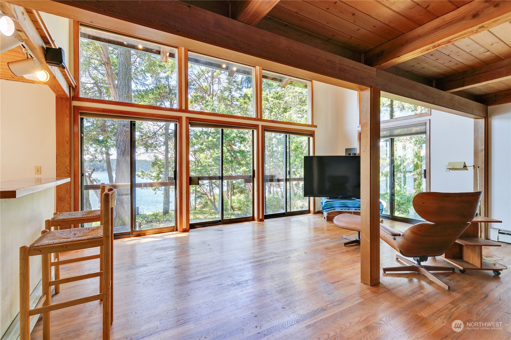 211 Madrona Road Nordland, WA 98358 - Photo 3 of 39 Gallery Image 3