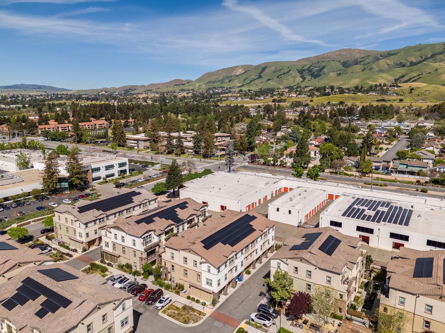 195 Carson Falls Common Fremont, CA 94539 - Photo 46 of 52 an aerial view of a city