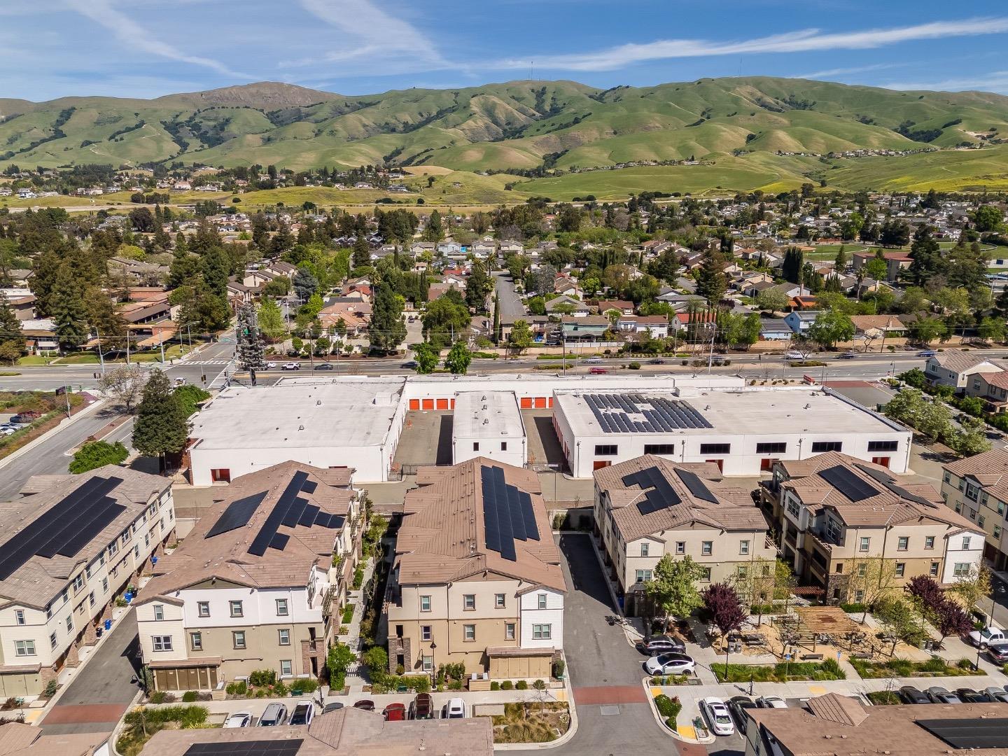 195 Carson Falls Common Fremont, CA 94539 - Photo 47 of 52 an aerial view of a city