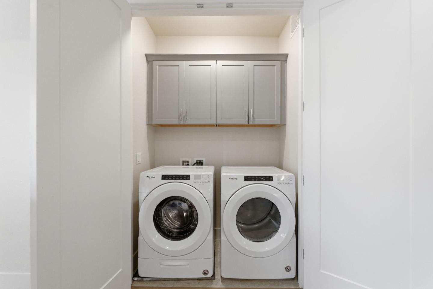 195 Carson Falls Common Fremont, CA 94539 - Photo 10 of 52 a utility room with dryer and washer