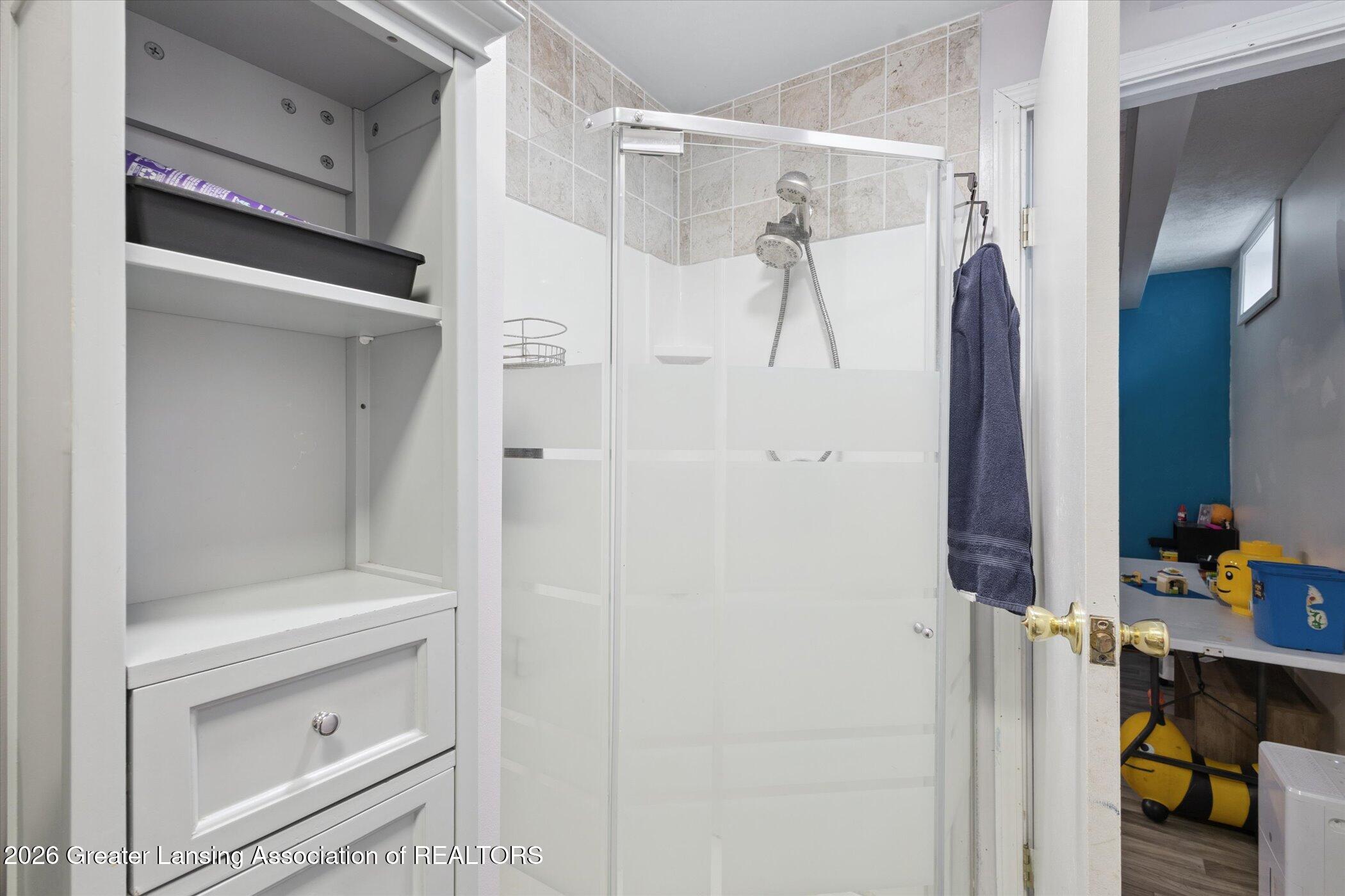 2615 East Alward Road St. Johns, MI 48879 - Photo 39 of 76 39-2615-Alward-Rd-Laingsburg-MI-48848-Wi