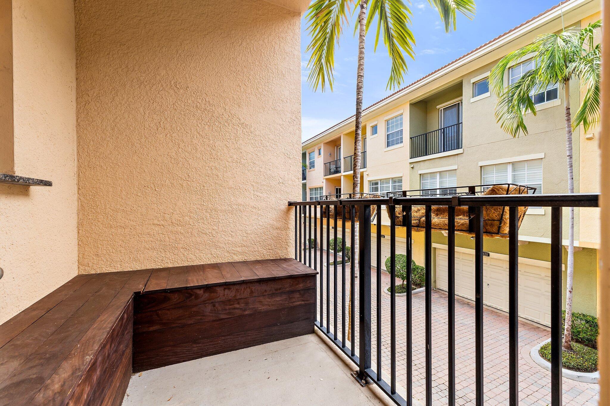 2715 Ravella Way Palm Beach Gardens, FL 33410 - Photo 24 of 51 057-2715RavellaWay-PalmBeachGardens-SMAL