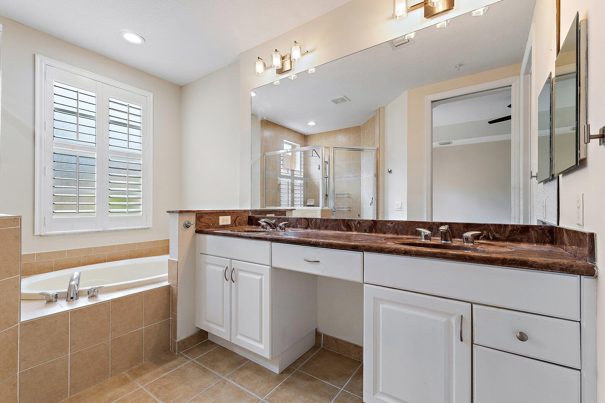 2715 Ravella Way Palm Beach Gardens, FL 33410 - Photo 28 of 51 062-2715RavellaWay-PalmBeachGardens-SMAL