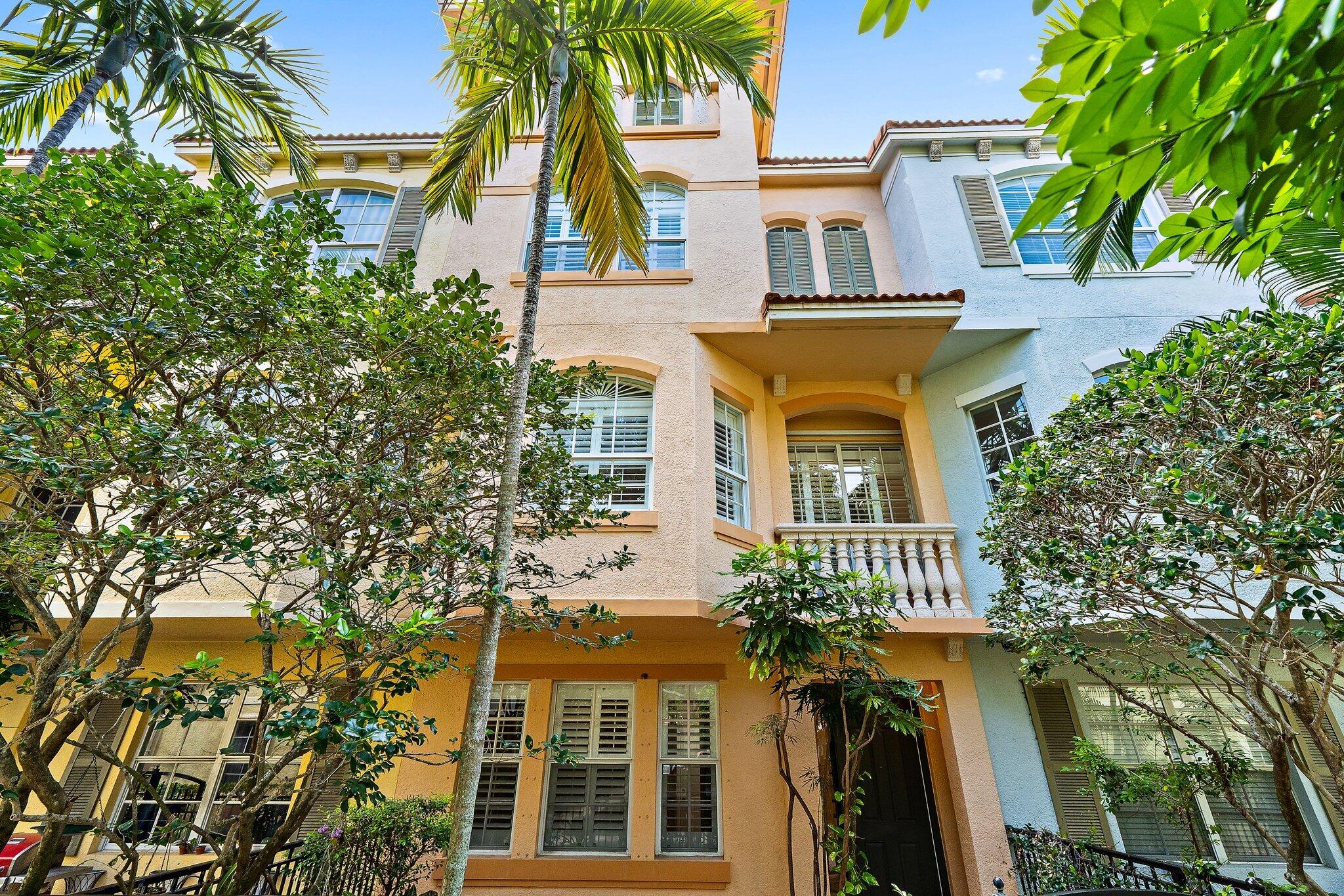 2715 Ravella Way Palm Beach Gardens, FL 33410 - Photo 3 of 51 032-2715RavellaWay-PalmBeachGardens-SMAL