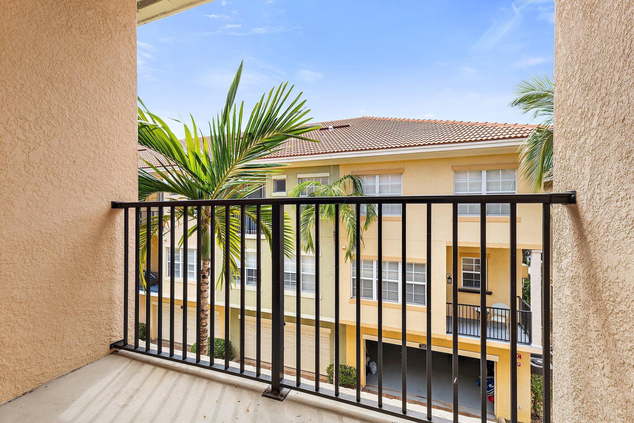 2715 Ravella Way Palm Beach Gardens, FL 33410 - Photo 31 of 51 065-2715RavellaWay-PalmBeachGardens-SMAL