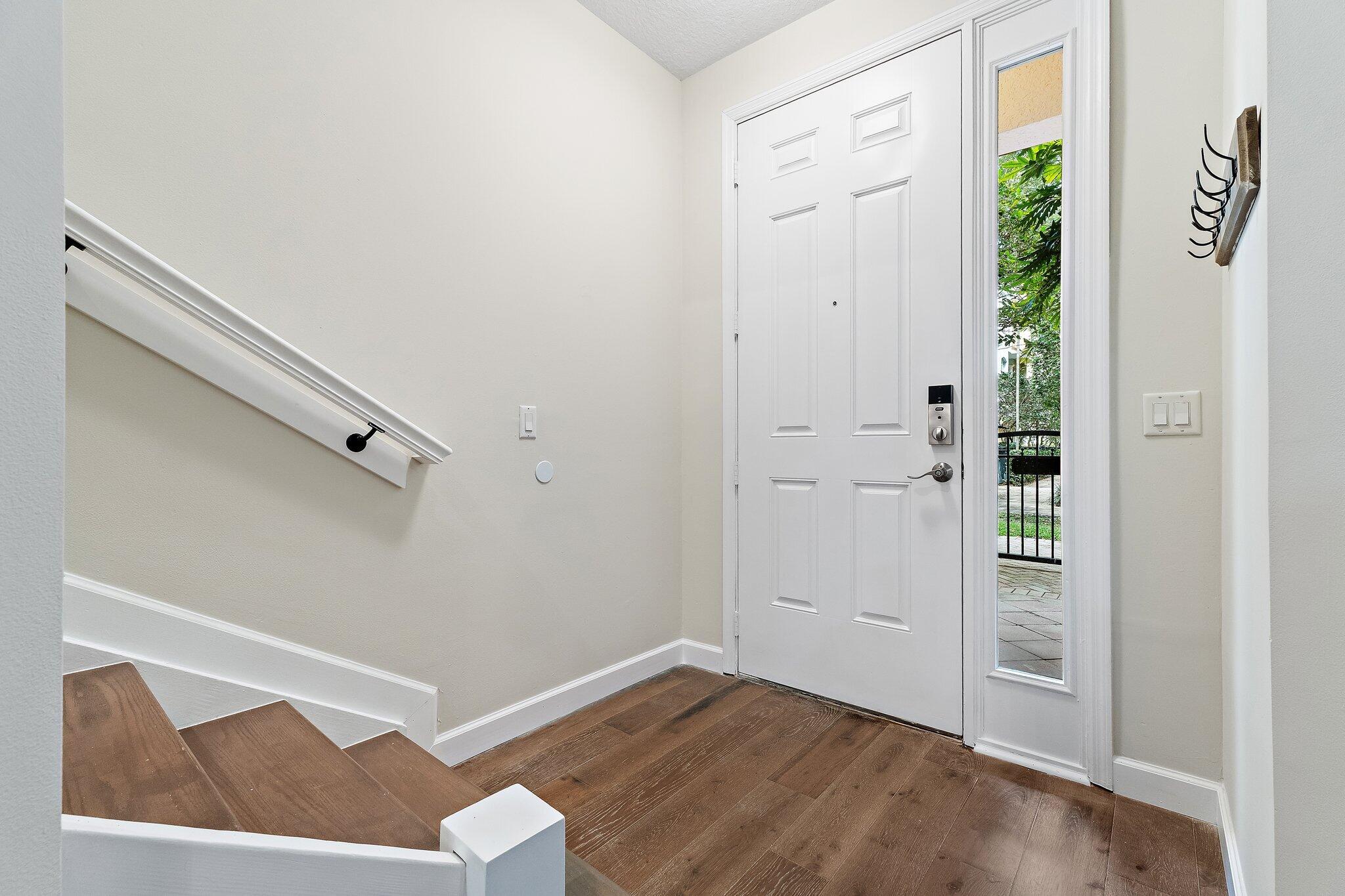 2715 Ravella Way Palm Beach Gardens, FL 33410 - Photo 8 of 51 037-2715RavellaWay-PalmBeachGardens-SMAL