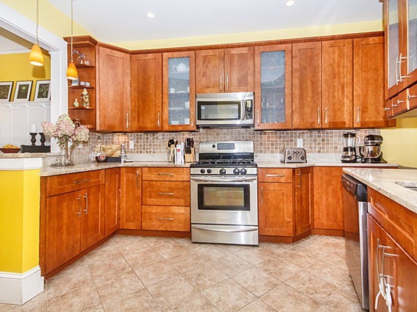 239 Rawson Road, Unit 5 Brookline, MA 02445 - Photo 5 of 16 Gallery Image 5