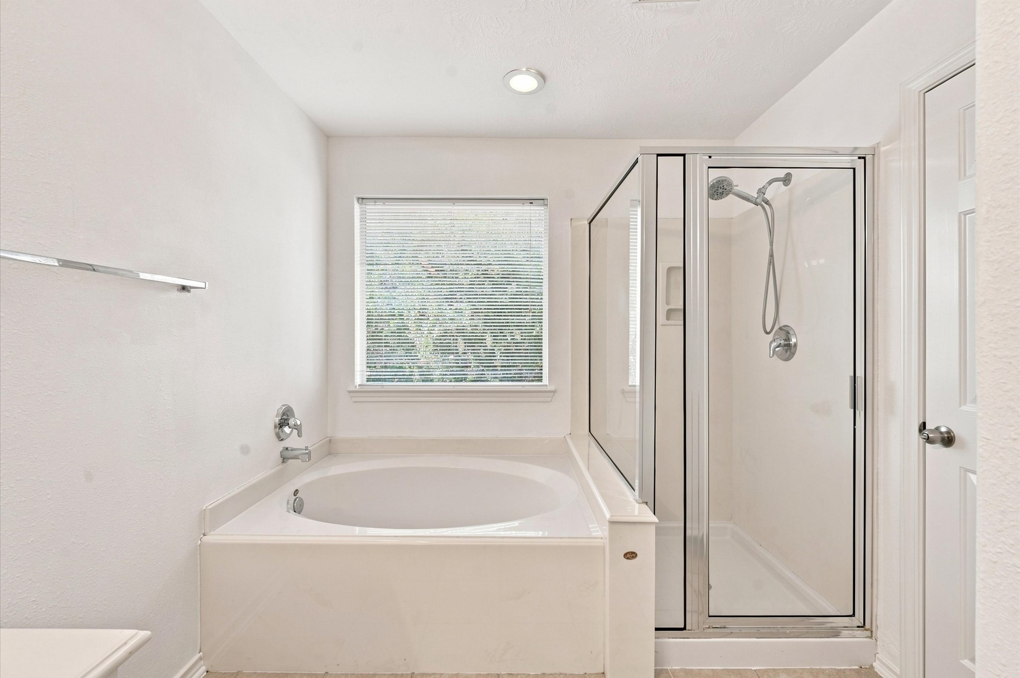 16122 Sandy Path Lane Houston, TX 77084 - Photo 16 of 23 MASTER BATHROOM
