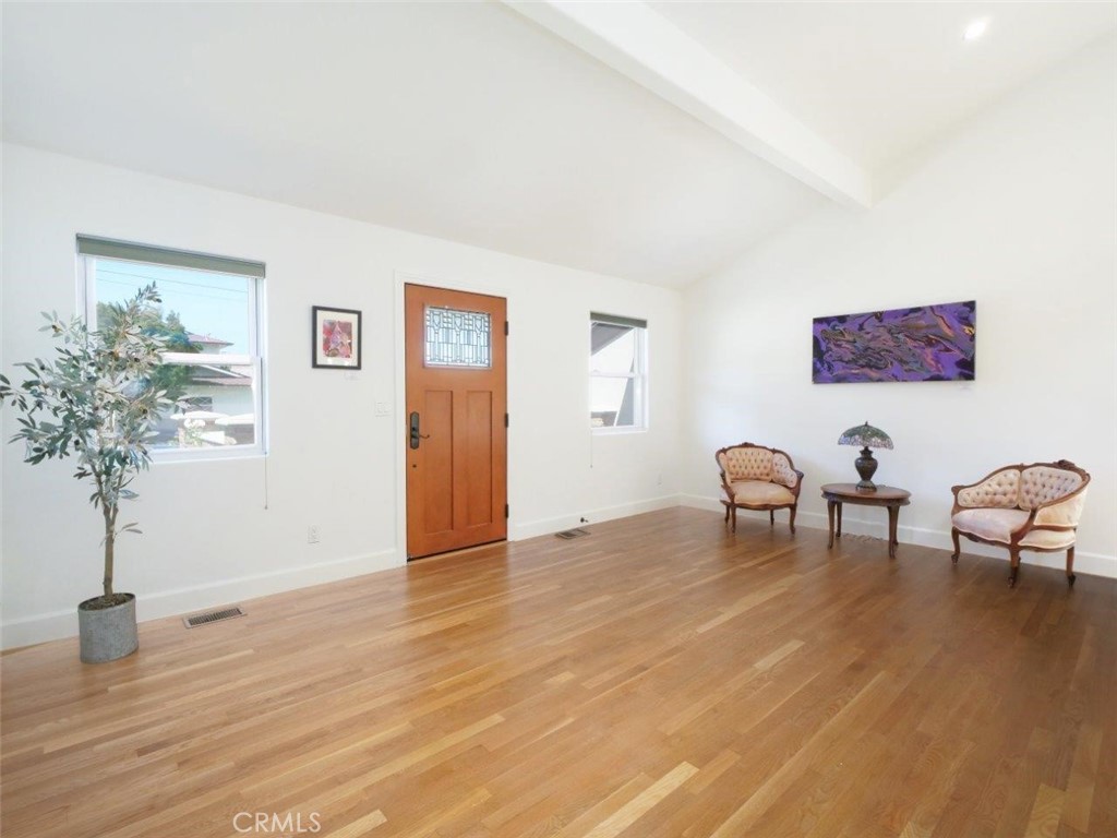 2804 Vail Avenue Redondo Beach, CA 90278 - Photo 5 of 29 a view of a livingroom with furniture and a potted plant