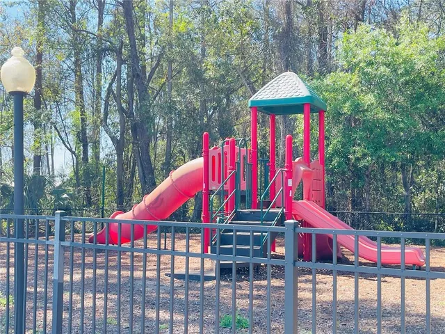 a view of a tennis court