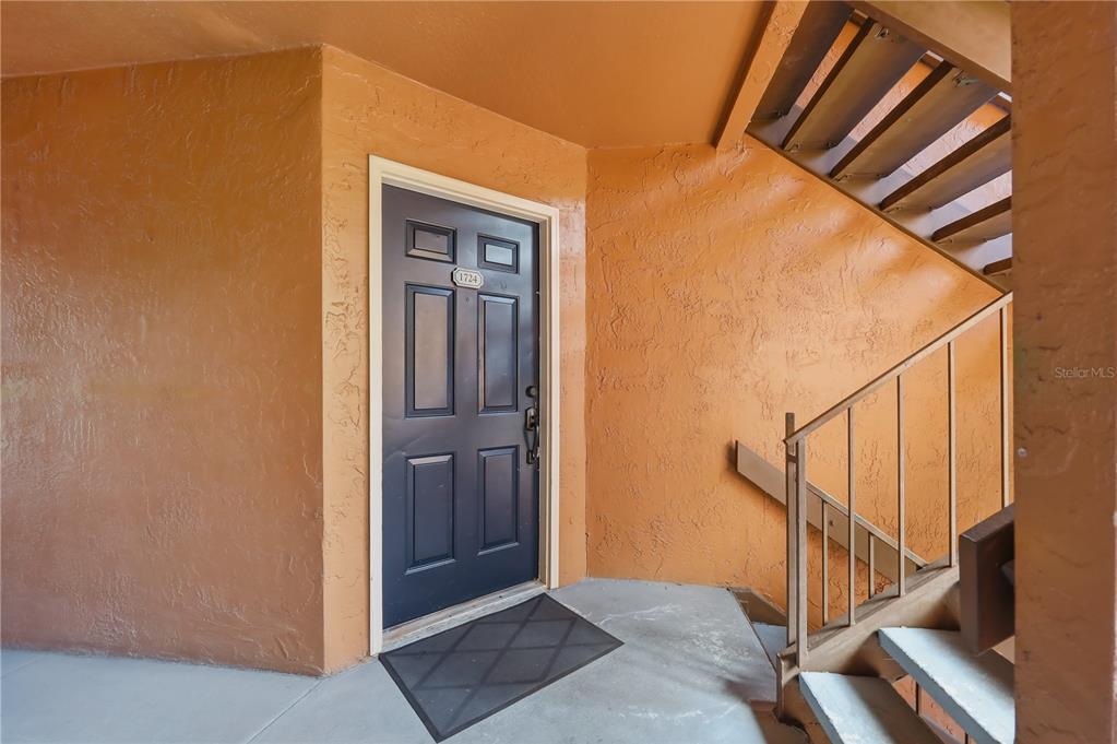 5108 Conroy Road, Unit 1724 Orlando, FL 32811 - Photo 6 of 40 a view of an entryway
