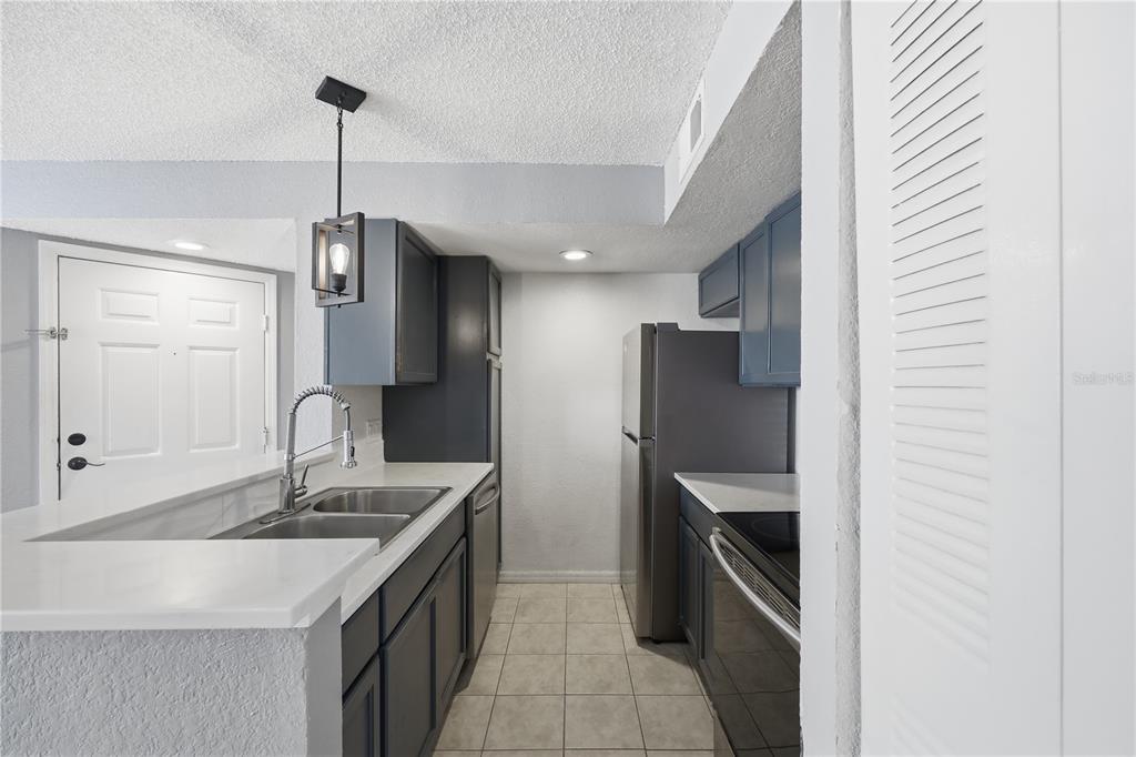 5108 Conroy Road, Unit 1724 Orlando, FL 32811 - Photo 8 of 40