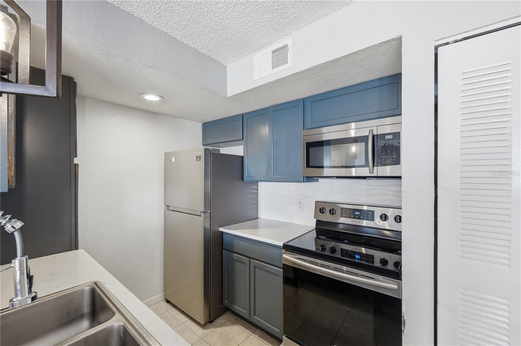 5108 Conroy Road, Unit 1724 Orlando, FL 32811 - Photo 9 of 40