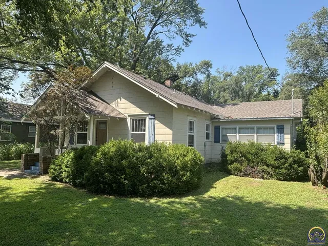 $135,000 | 603 Cottonwood Street, Strong City, KS 66869