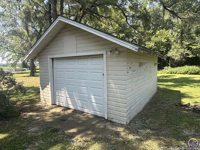 $135,000 | 603 Cottonwood Street, Strong City, KS 66869